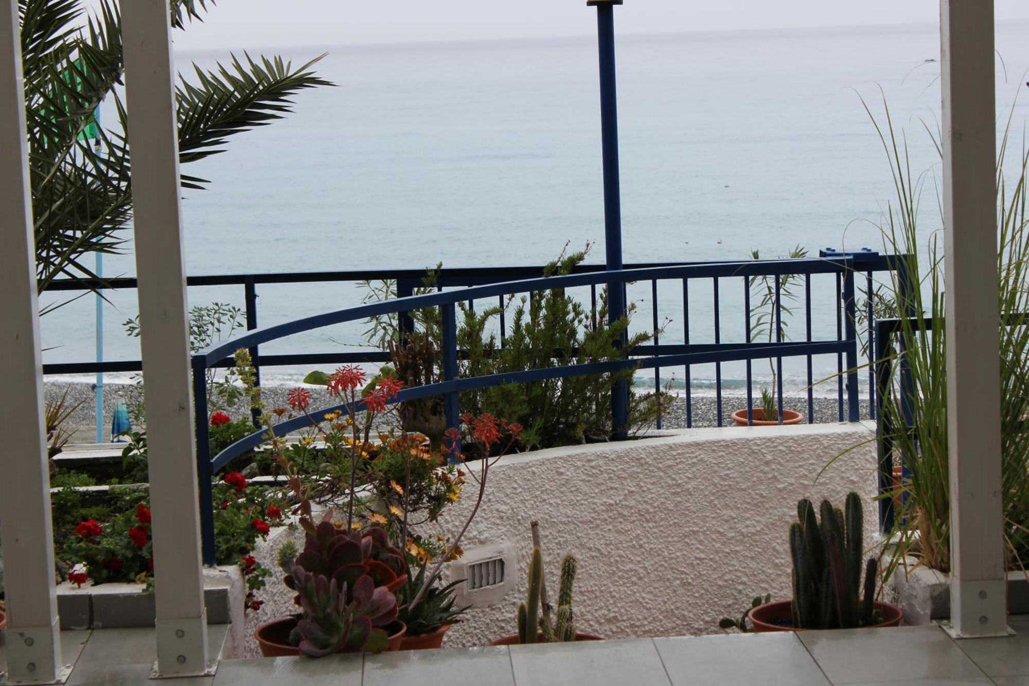 Hotel Ristorante Mareblu Amantea Exterior foto