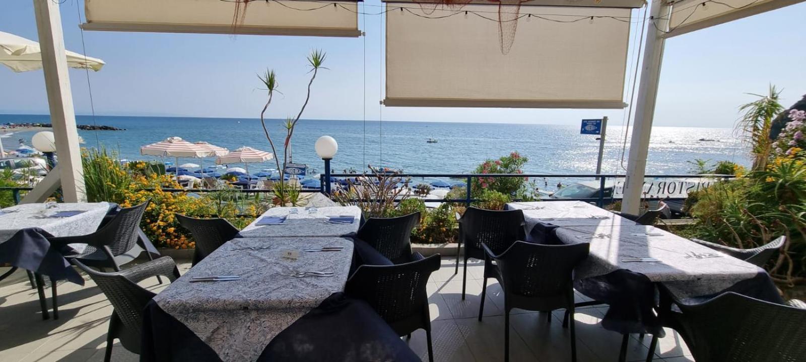 Hotel Ristorante Mareblu Amantea Exterior foto